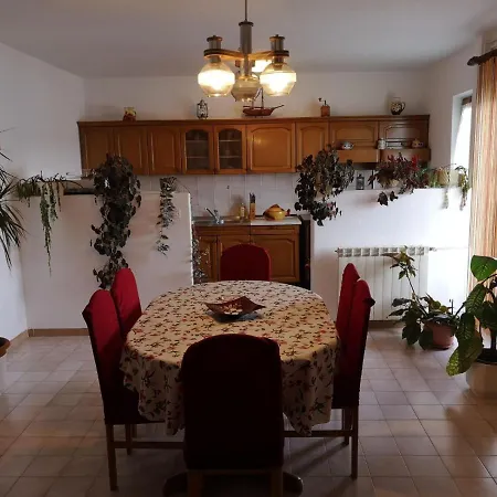 5032a Apartman Kampor