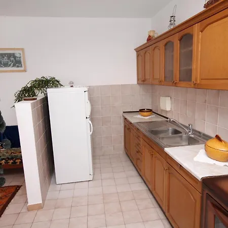 5032a Apartman Kampor