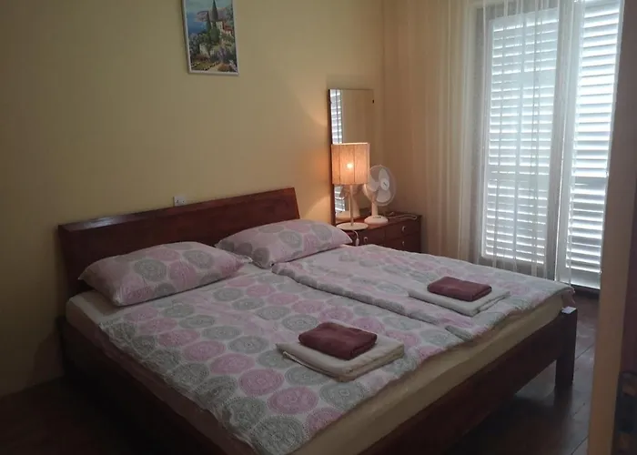 5032a Apartment *